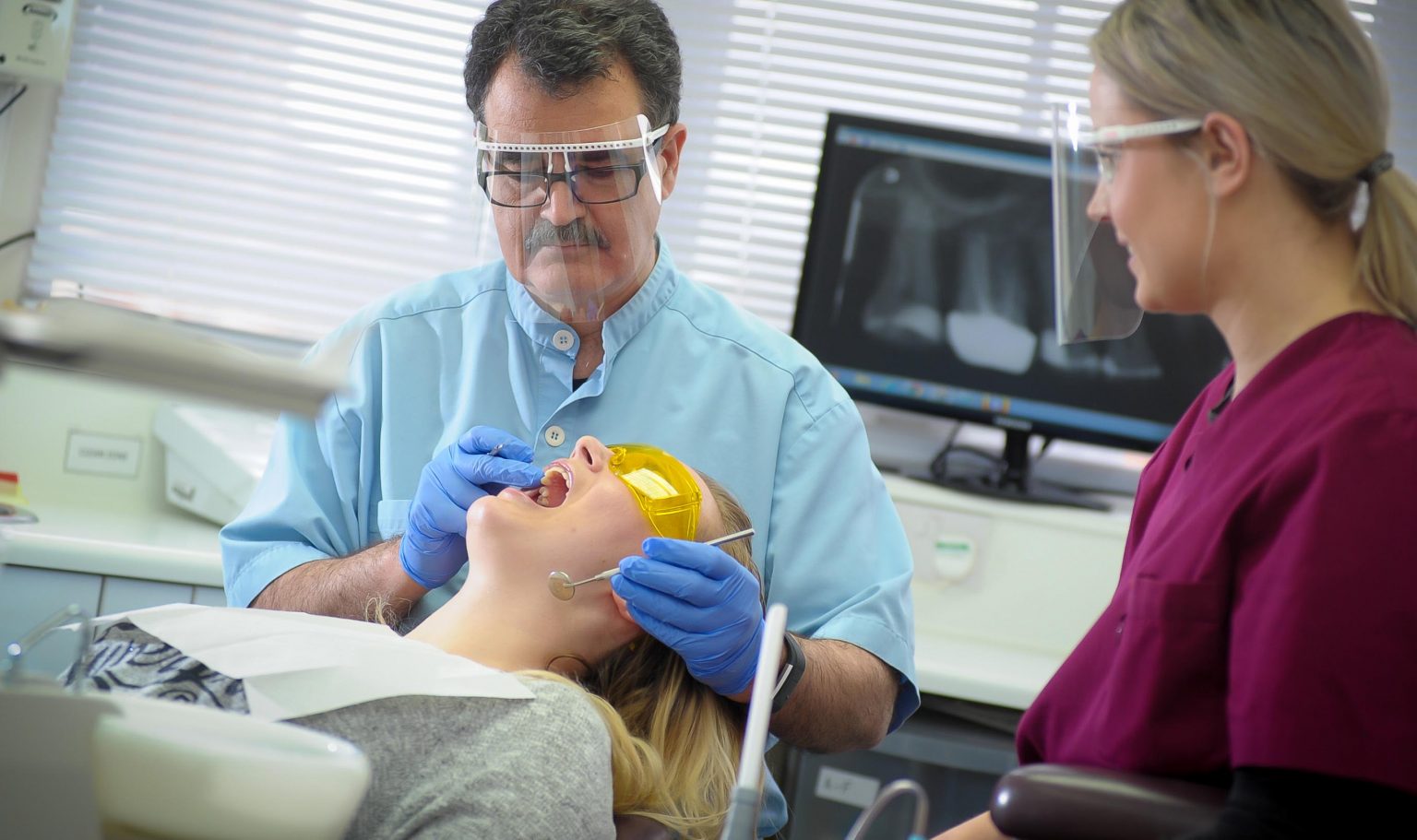 to Euro Dental Swindon Wiltshire SN1